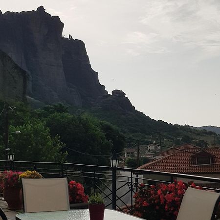 Under The Rocks Meteora Panoramic View Villa Kalambaka Extérieur photo