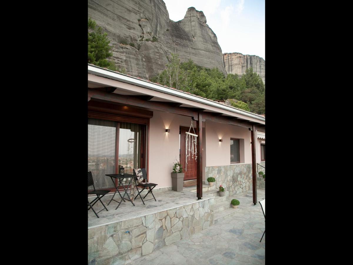 Under The Rocks Meteora Panoramic View Villa Kalambaka Extérieur photo